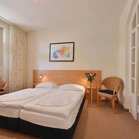 Ferienwohnung-1-villa-celia-sellin-strandnah-fuer-6-personen Lejlighed Sellin (Rugen)